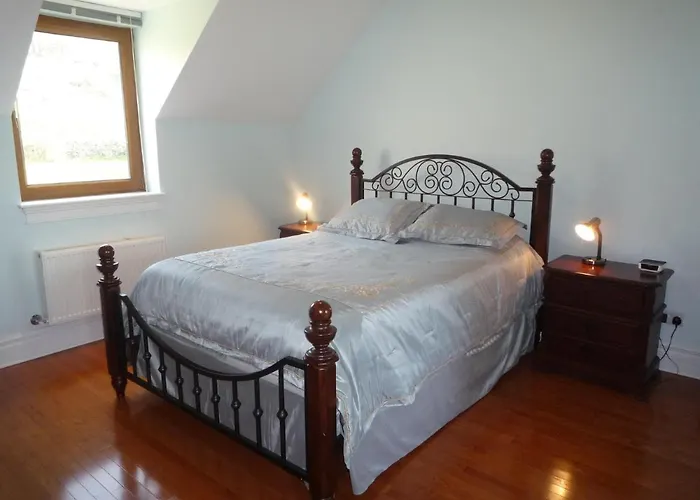 Sea View Sheeps Headbantry